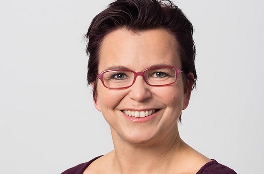 „Zukunft wird aus Mut gemacht“ – Bundestagskandidatin Kerstin Täubner-Benicke zu Gast bei Gilchinger Grünen