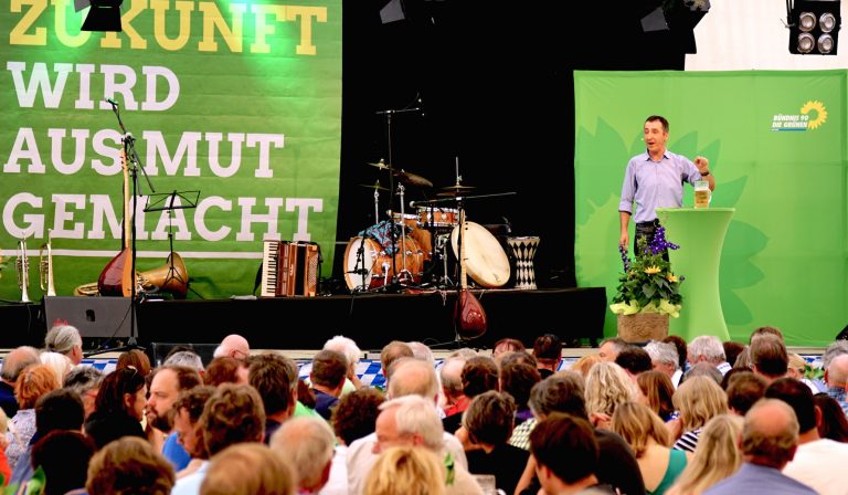 Cem Özdemir im Tutzinger Festzelt