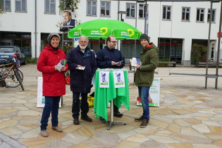 Infostand zur Europawahl mit Reinhard von Wittken in Gilching