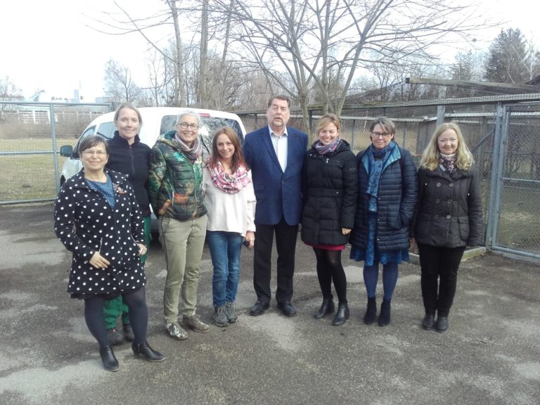 Bündnis 90/Die Grünen besuchen das Tierheim Starnberg