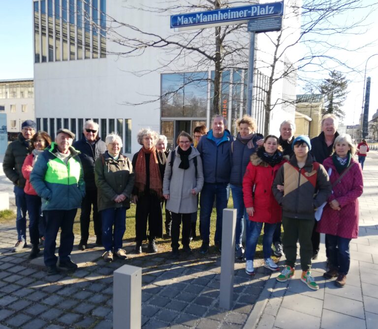 Besuch der Gilchinger Grünen im NS-Dokumentationszentrum – „Nie wieder ist jetzt“